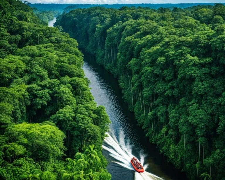Privé speedboottocht langs de Amazone met gids